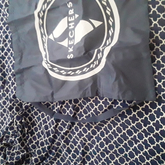 NWOT (2) Sketchers Nylon Backpacks - Picture 3 of 5